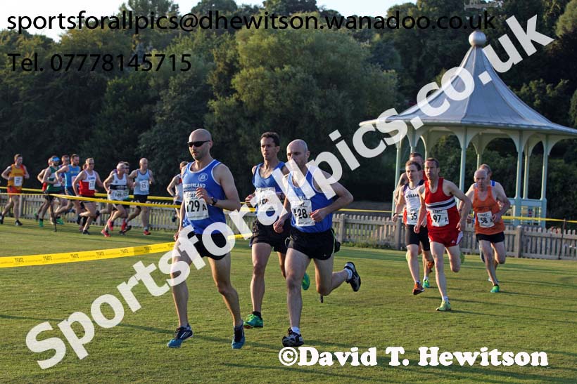 Veteran mens Durham City Cross Country Relays. Photo: David T. Hewitson/Sports for All Pics